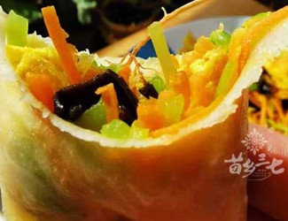 一卷春色，日月重光——三七春卷