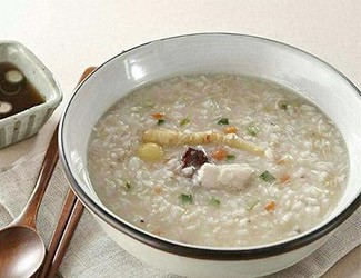 　簡(jiǎn)簡(jiǎn)單單氣血雙補(bǔ)——三七人參粥