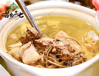 用三七燉小公雞給青少年喝，可以長高嗎