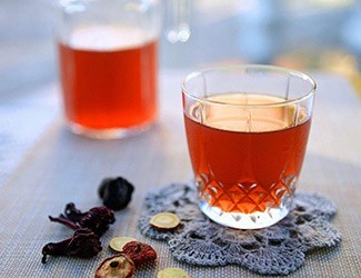 冠心病吃什么好，冠心病的最佳茶飲——三七靈芝山楂飲